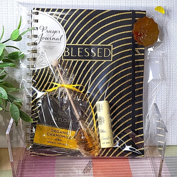 NWT Prayer Journal Gift Set: Tea, Honey Stirrer, Lip Balm - Picture 1 of 5